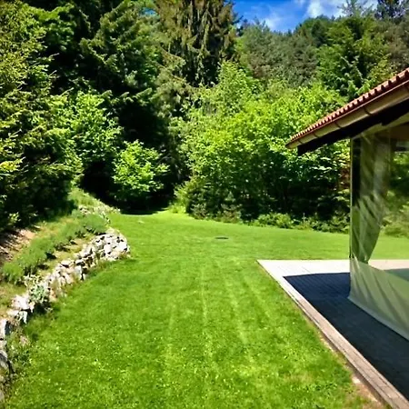 Janet Деревянный коттедж