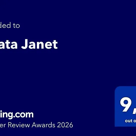 Lodge Janet Martin