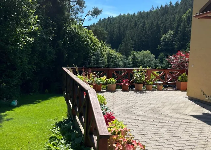 Janet بيت خشبي مارتون