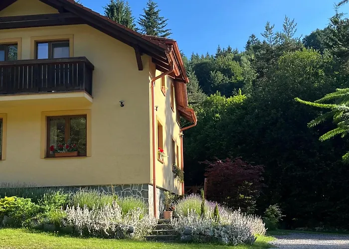 بيت خشبي Janet *