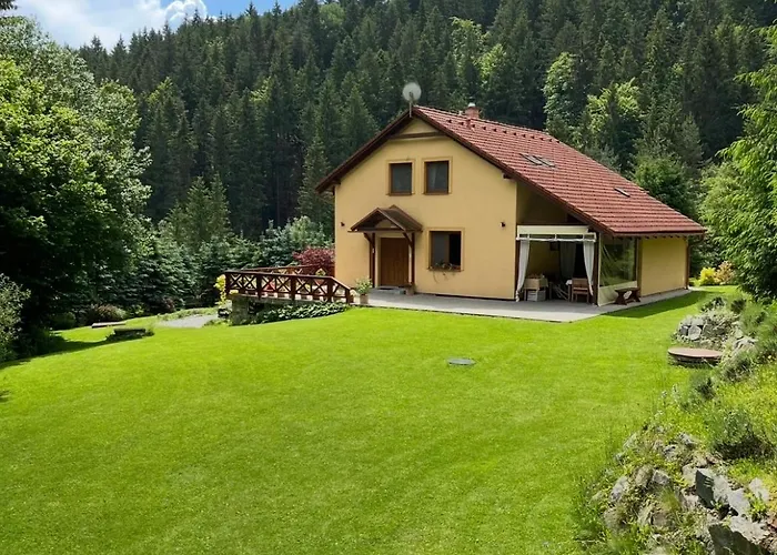 بيت خشبي Janet